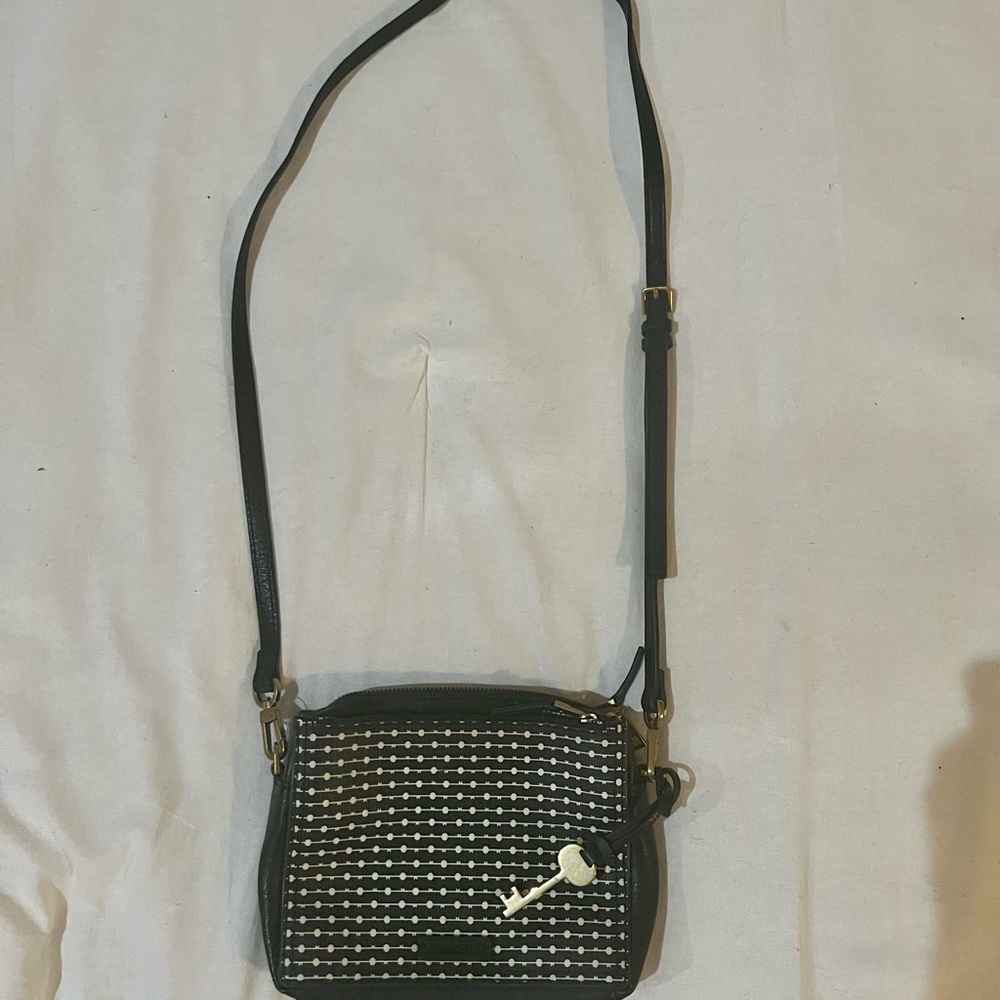 Small Fossil Crossbody New Without Tags - image 2